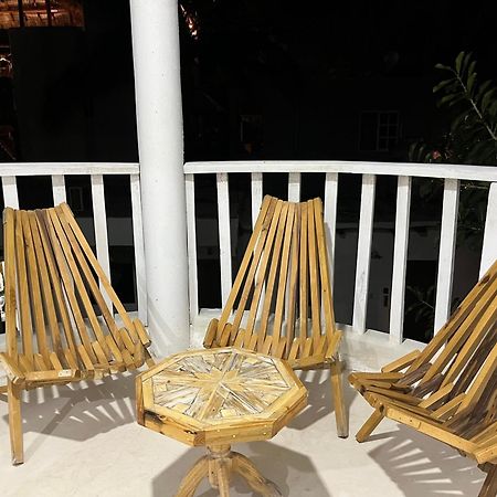Casa Los Abuelos 홀박스아일랜드 외부 사진